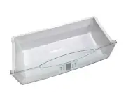 Cajones y estantes congelador